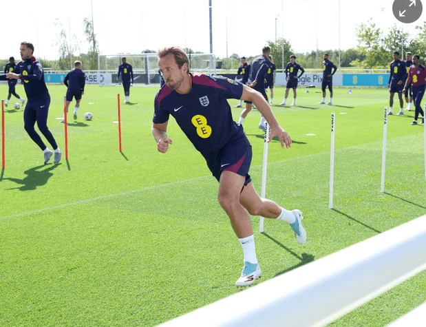 客场对阵阿, div, 是一支非常