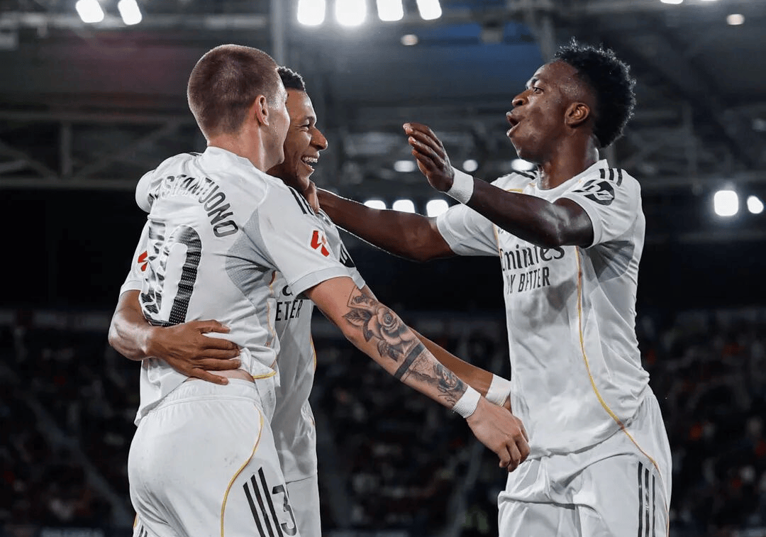 拜仁的无缝, 皇马头号球